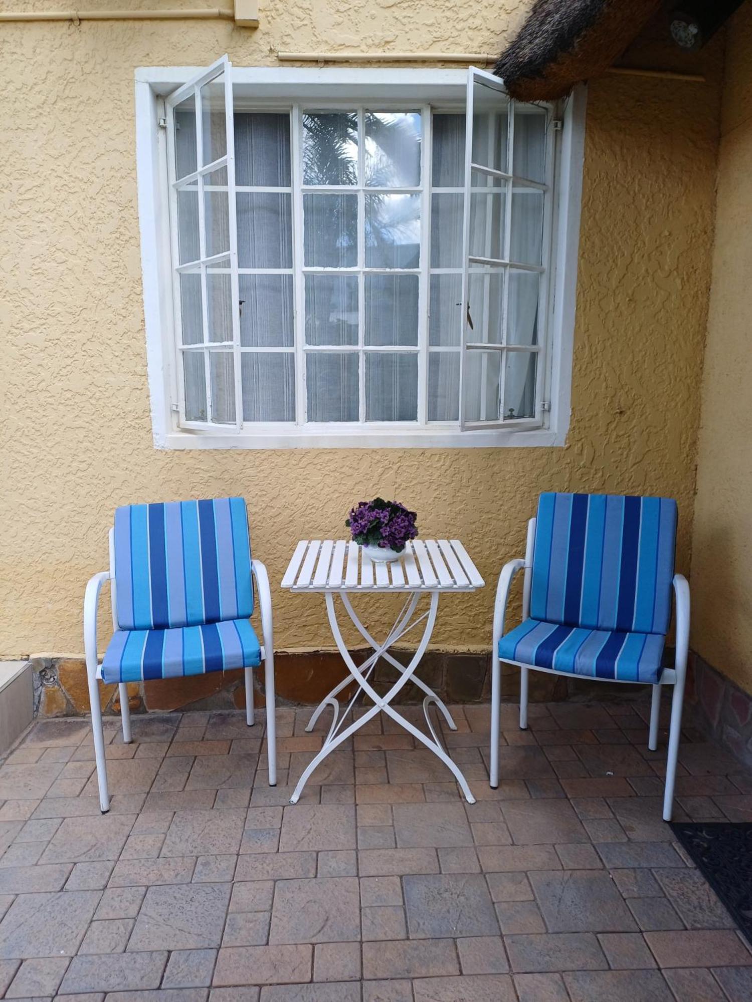 Capbon Guesthouse Windhoek Exterior foto